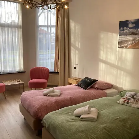 Plato By Hofstad Studio's La Haya