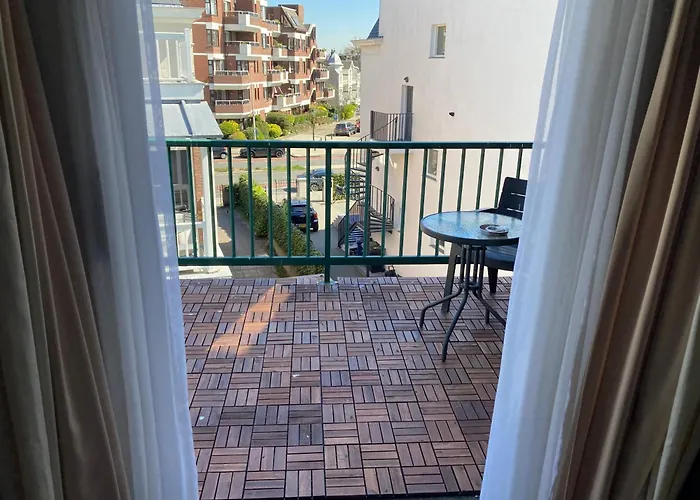 Apartmanhotel Plato By Hofstad 4*