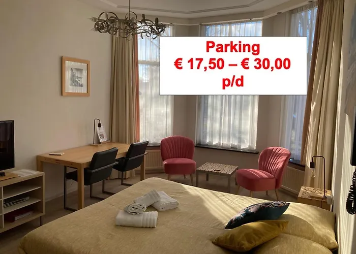 Plato By Hofstad Studio's 4* Hága