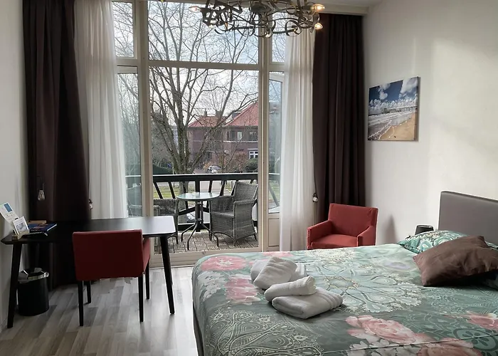 Plato By Hofstad Studio's Hága