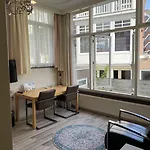 Aparthotel Plato By Hofstad