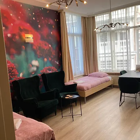 Plato By Hofstad Studio's