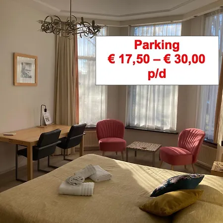 Plato By Hofstad Studio's 4* Haag