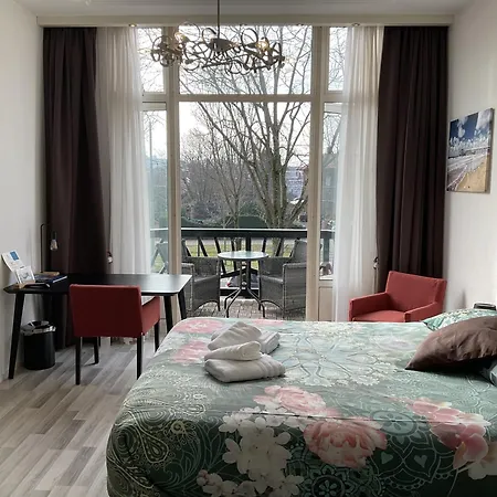 Plato By Hofstad Haag