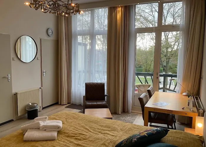 Hotel apartamentowy Plato By Hofstad Studio's 4*